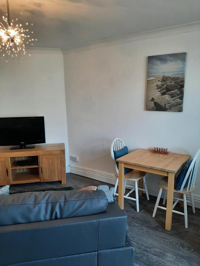 Beachmount Holiday Apartments Colwyn Bay Exteriör bild