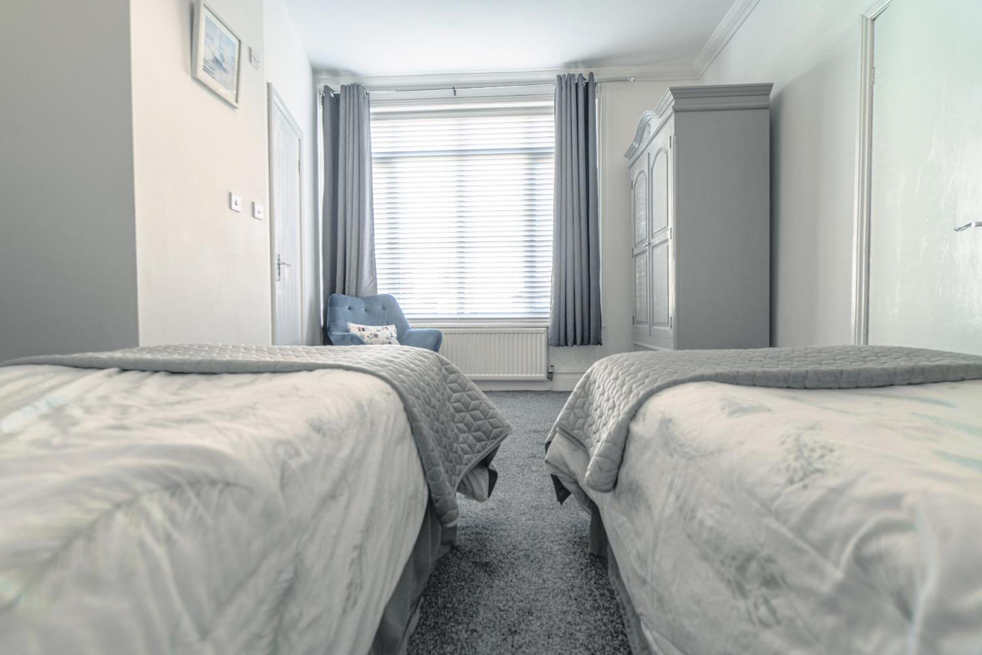 Beachmount Holiday Apartments Colwyn Bay Exteriör bild