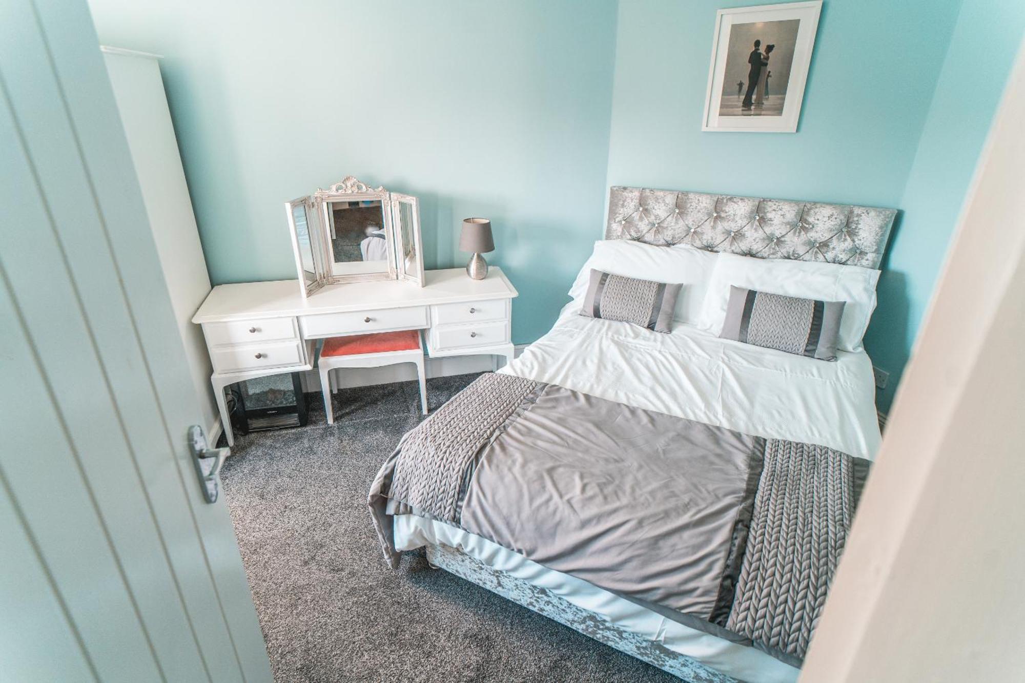 Beachmount Holiday Apartments Colwyn Bay Exteriör bild