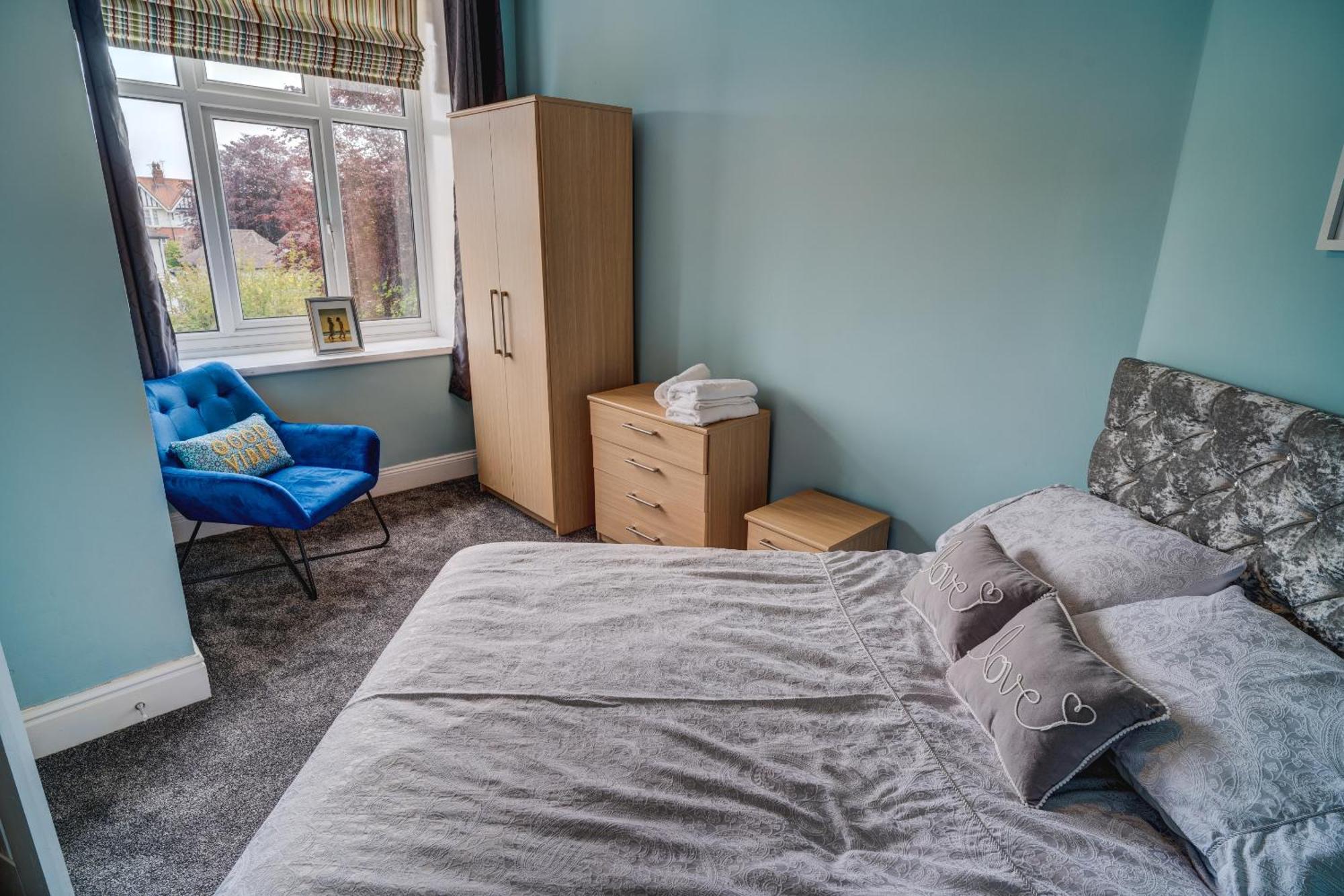 Beachmount Holiday Apartments Colwyn Bay Exteriör bild